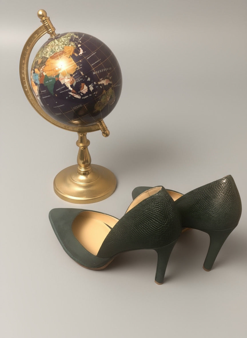 Brand New Chinese Laundry